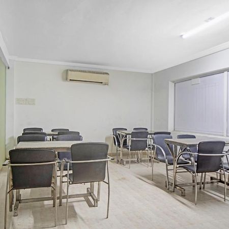 Townhouse 834 Jp Paradise Near Pvr Cinemas Skywalk チェンナイ エクステリア 写真